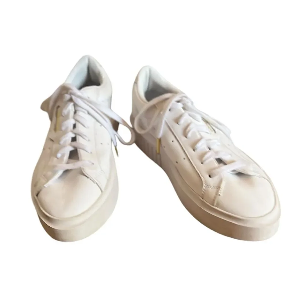Adidas Sleek Pointed Toe Sneakers White Size 8